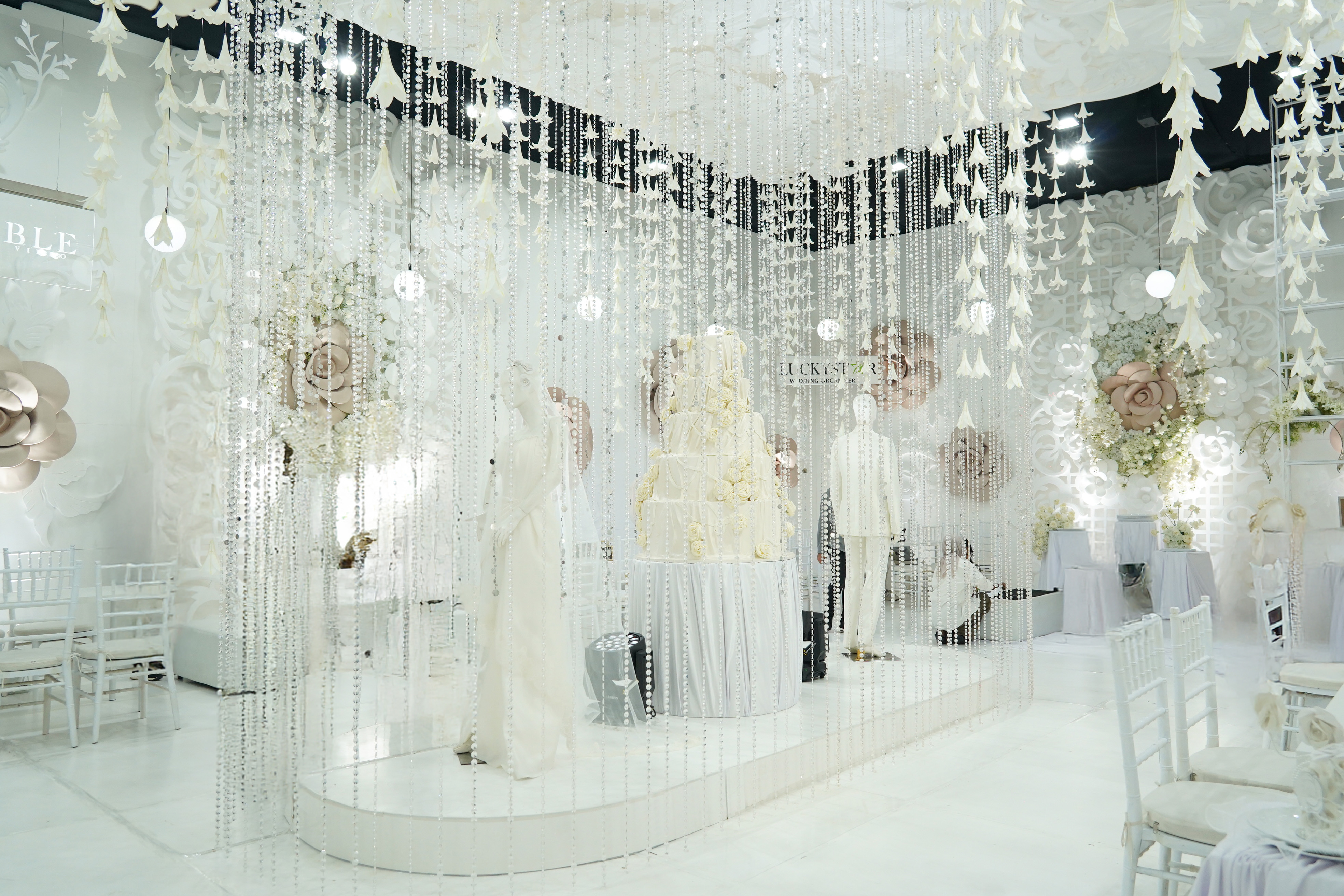 E : The Silent Luxury