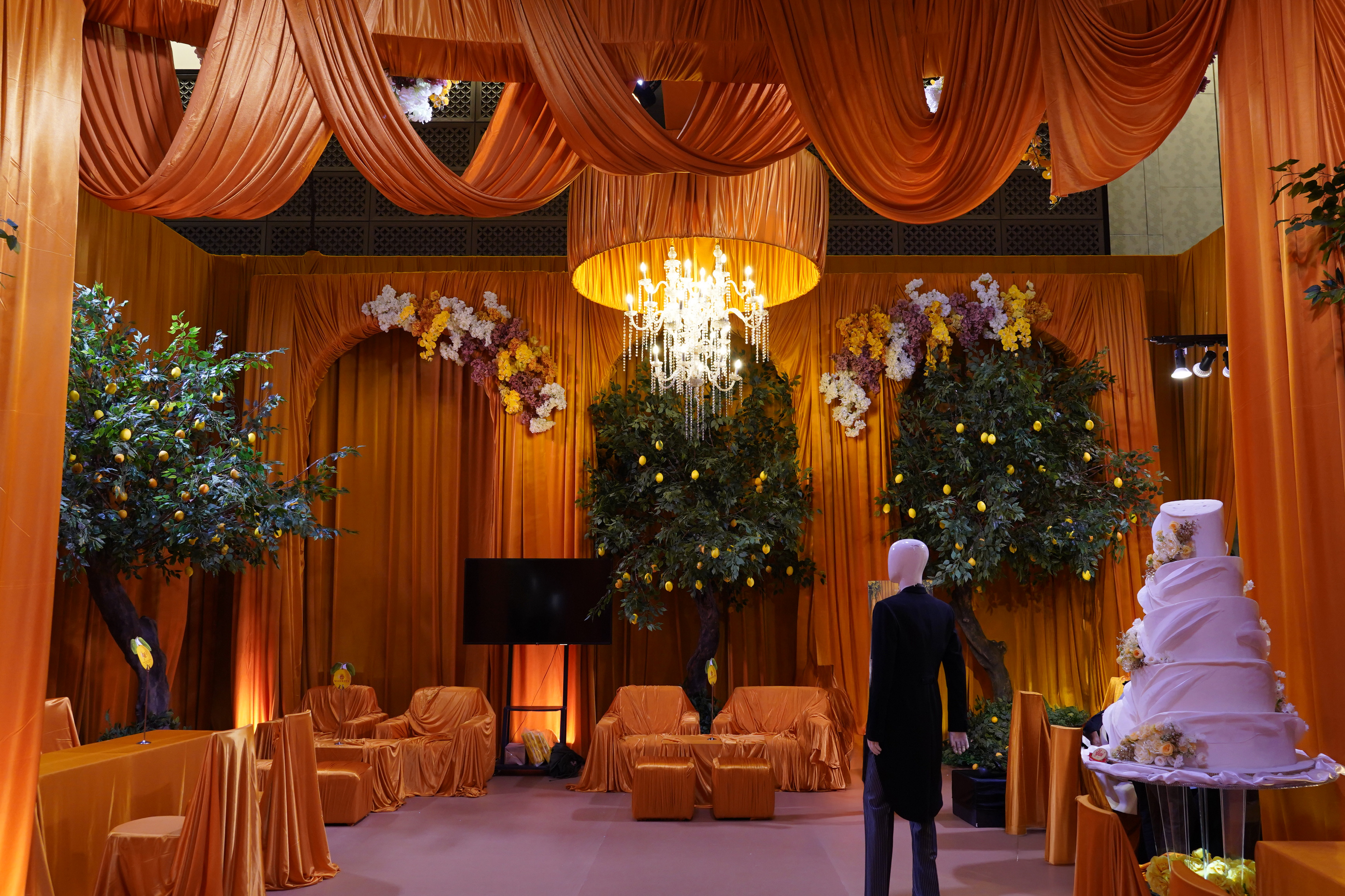 C : Golden Citrus Garden